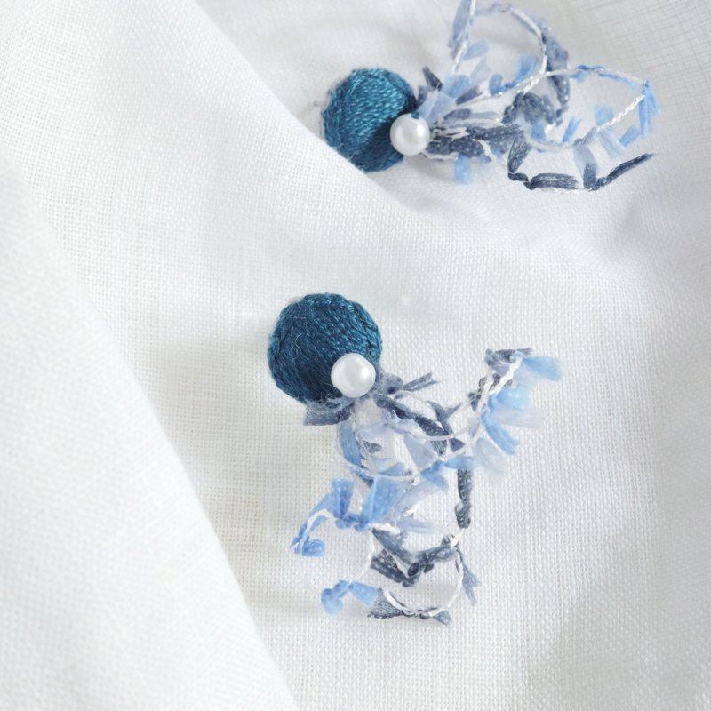 迷人的刺绣耳环材料包 珍珠 手缝 刺绣 珠绣 新手ok 影片教学 - 编织/刺绣/羊毛毡/裁缝 - 棉．麻 