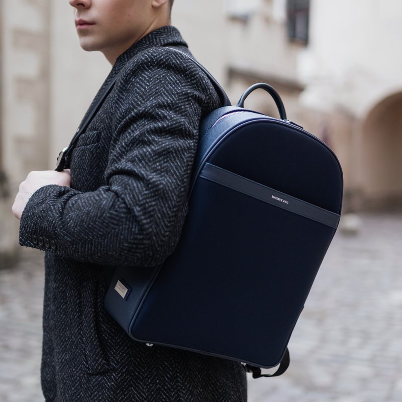 Maverick and Co. - Vibrant 都市圆拱背包 (海军蓝) - 侧背包/斜挎包 - 尼龙 蓝色