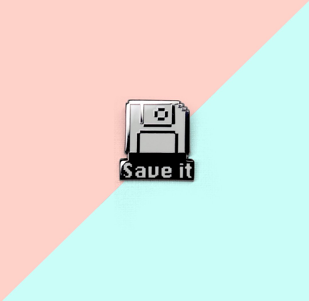 Save it 胸针 (襟章) - 徽章/别针 - 其他金属 白色