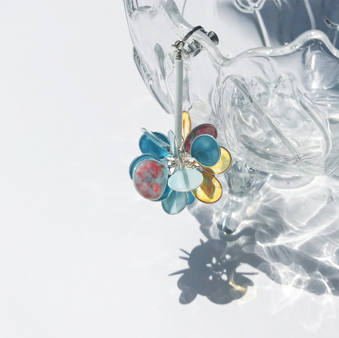 <傍晚>单边造型手工设计树脂耳环/垂吊款/earring/accessories - 耳环/耳夹 - 其他材质 多色