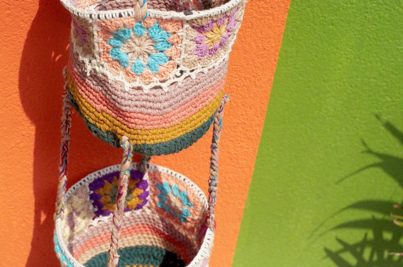 情人节礼物 限量一件 手工编织置物篮/收纳篮/吊挂袋/鸟巢编织篮- 蓝天绿地色系 森林花朵编织 - 收纳用品 - 棉．麻 多色