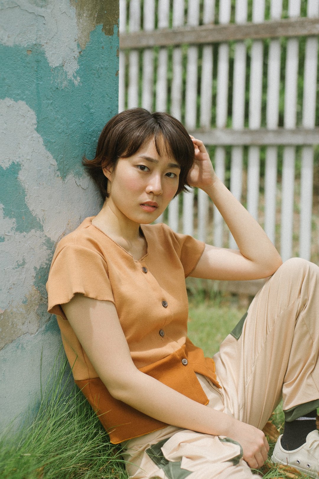 OLIVE-BROWN BETTER SHIRT - 女装 T 恤 - 其他材质 多色