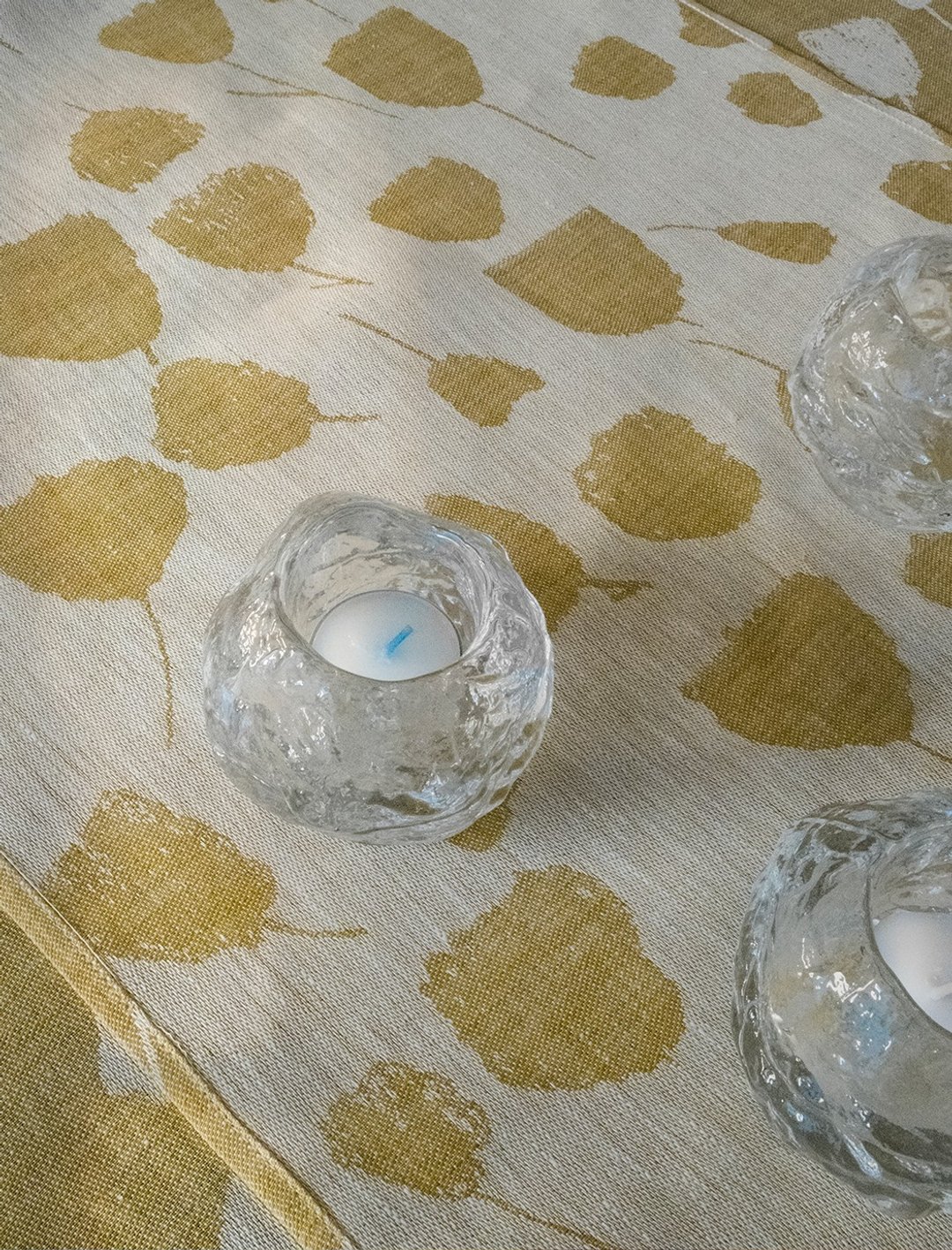 北欧设计–小花桌旗,黄 BOUQUET LINEN TABLE RUNNER, YELLOW - 餐垫/桌巾 - 亚麻 黄色
