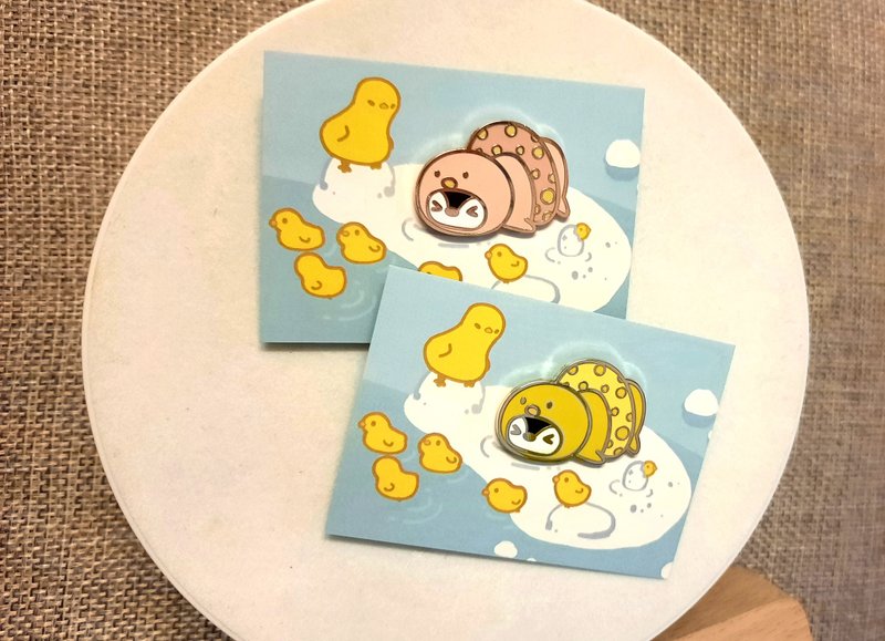 Won't Give Up 2 小鸭 cosplay 小企鹅 襟针 - 胸针 - 其他金属 