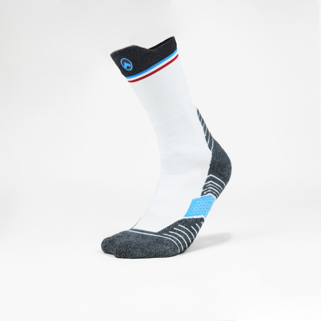 MARTINI RACING 每款皆为限量款式_可选择其他类似款_谢谢支持 - 袜子 - 其他材质 白色