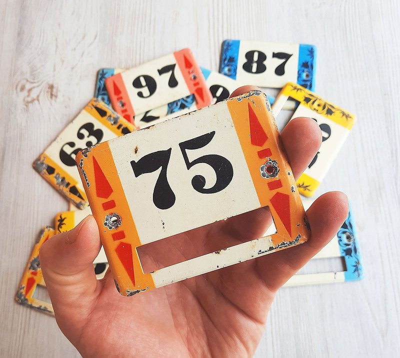Old apartment door sign number 75 - Seventy Five address number plate vintage - 门帘/门牌 - 其他金属 