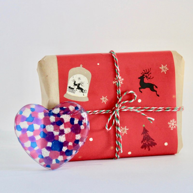 【定制化圣诞交换礼物】手工复古可爱水玉点点玻璃心型摆饰小物 - 摆饰 - 玻璃 紫色