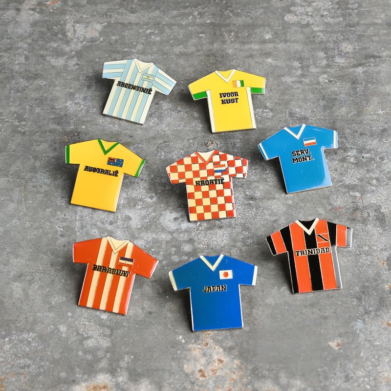 Vintage Pins 复古别针 / Vintage 古着 - 徽章/别针 - 其他金属 多色