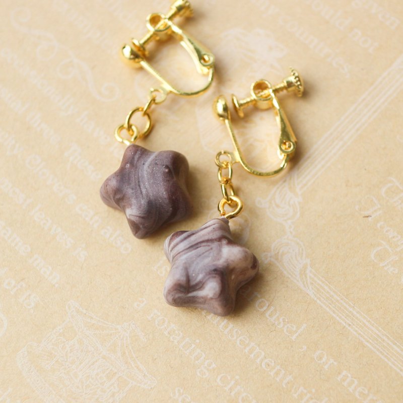 大理石巧克力 耳环 耳勾 耳夹 草莓大理石 单支 可定制 - 耳环/耳夹 - 粘土 咖啡色