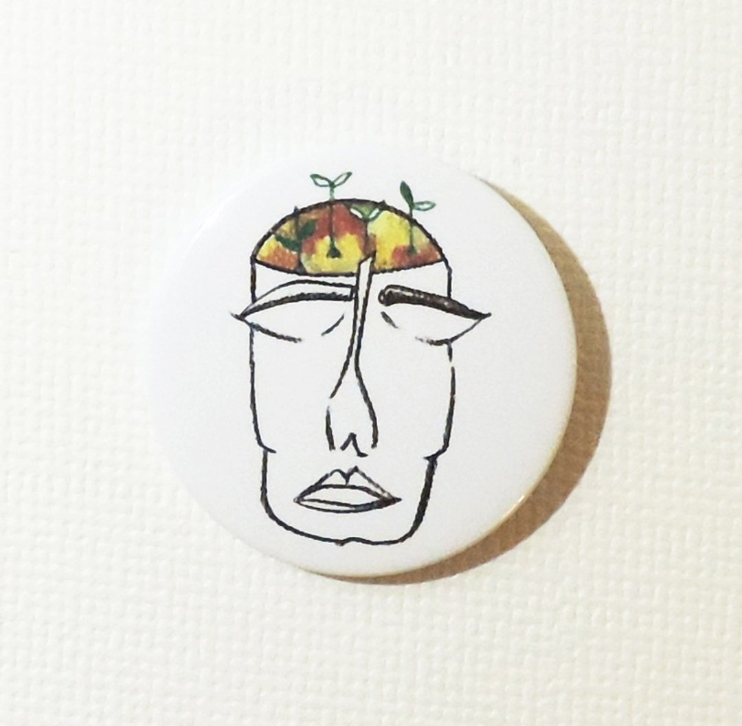 脸谱系列磁铁徽章/胸章：闭着眼睛在思考 - 徽章/别针 - 其他金属 白色