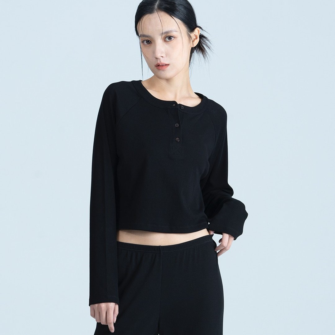 坑条系列 圆领开襟长袖上衣-黑色 - 女装上衣 - 其他人造纤维 黑色