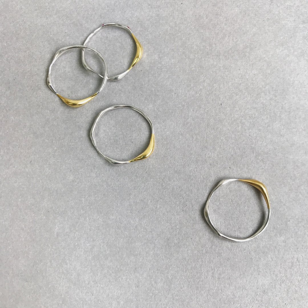 点金 双色 水流戒指 Water flow Ring 925纯银 24k 金 - 戒指 - 其他金属 银色