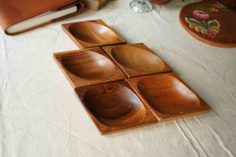 日本杂货-菲律宾制南洋风情菱形天然小木盘五入 - 浅碟/小碟子 - 木头 咖啡色