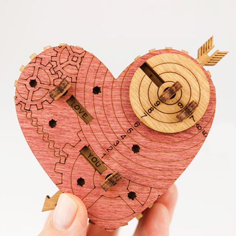 德国益智机关盒/爱心密码宝盒 - 桌游/玩具 - 木头 