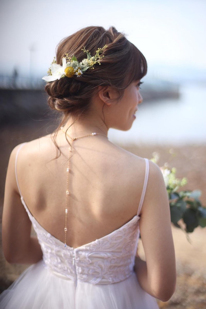 CLARETSwhite | 淡水珠玻璃短颈链连垂坠背链 新娘饰品 - 颈链 - 玻璃 金色