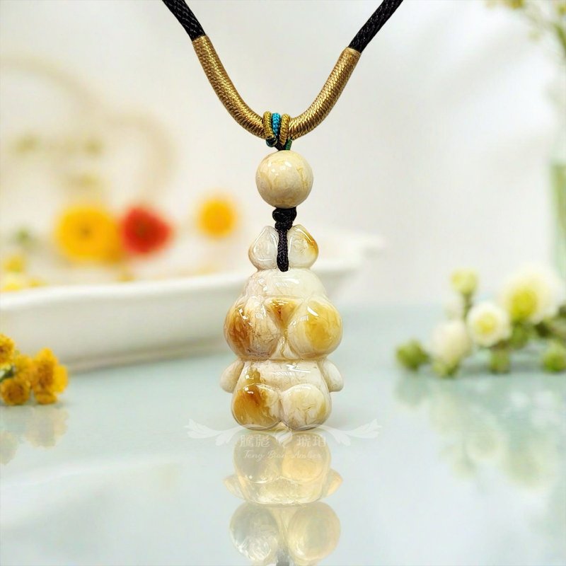 腾彪琥珀 天然沁色奥利奥蜜蜡 兔兔项链坠 立体雕刻 经典 项链坠 - 项链 - 半宝石 黄色