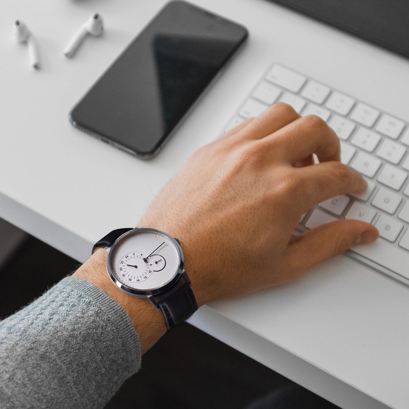 日本自动机械表6001S1 | 简约时尚 | 附送米兰编织不锈钢表带 - 男表/中性表 - 其他金属 银色