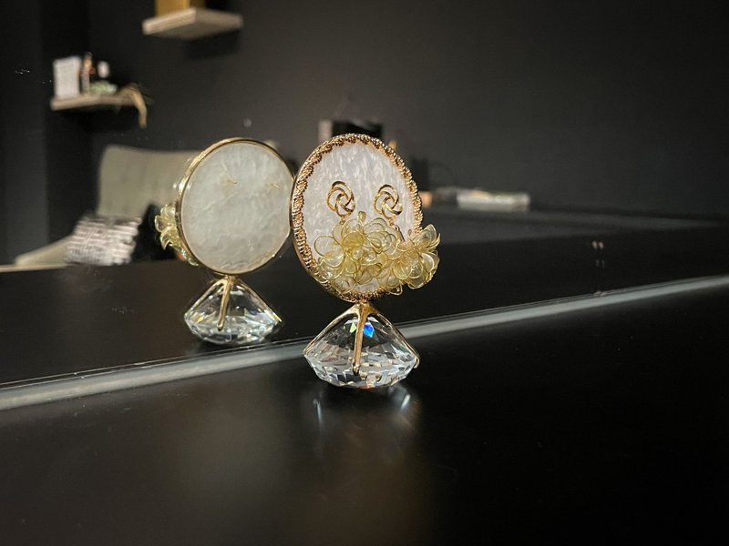 My Deer 水晶花耳环—梦 - 耳环/耳夹 - 树脂 白色