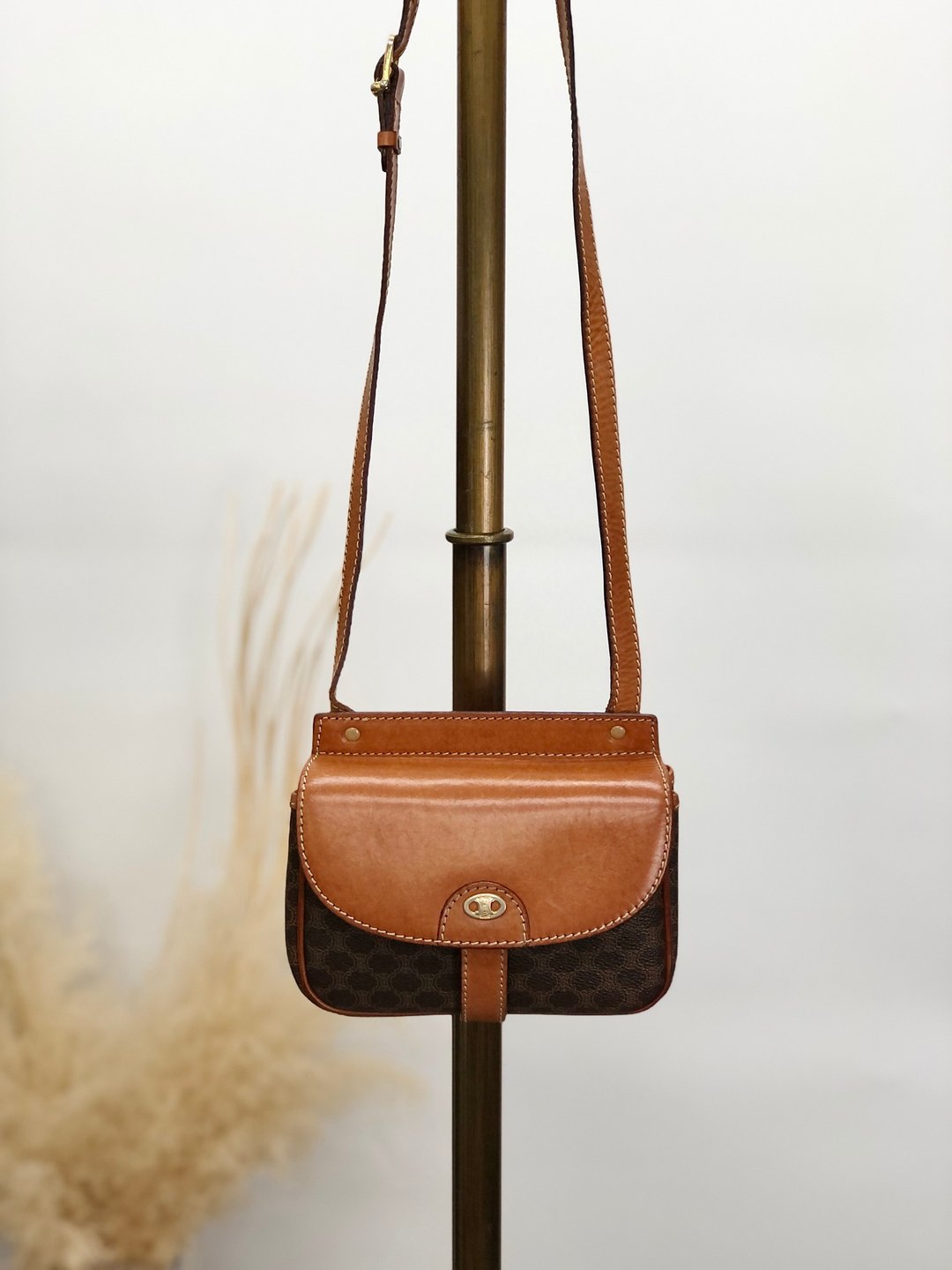 【VintageShop solo 日本直送 中古包专卖店】CELINE 经典马车 logo 侧背包 棕色 PVC 皮革 迷你包 - 侧背包/斜挎包 - 防水材质 咖啡色