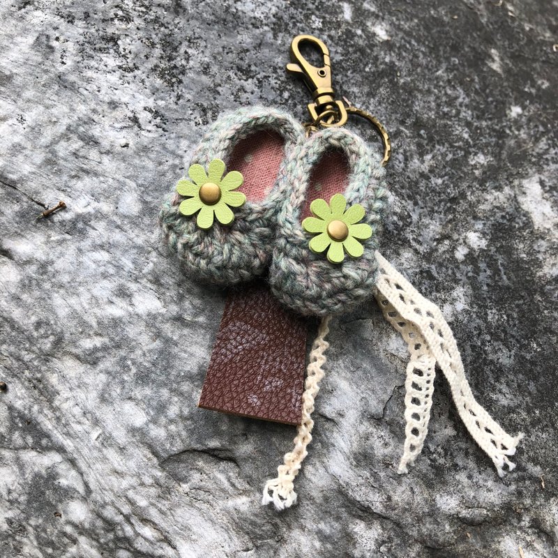 钩织工艺。迷你舞鞋钥匙圈挂饰 - 钥匙链/钥匙包 - 其他人造纤维 绿色