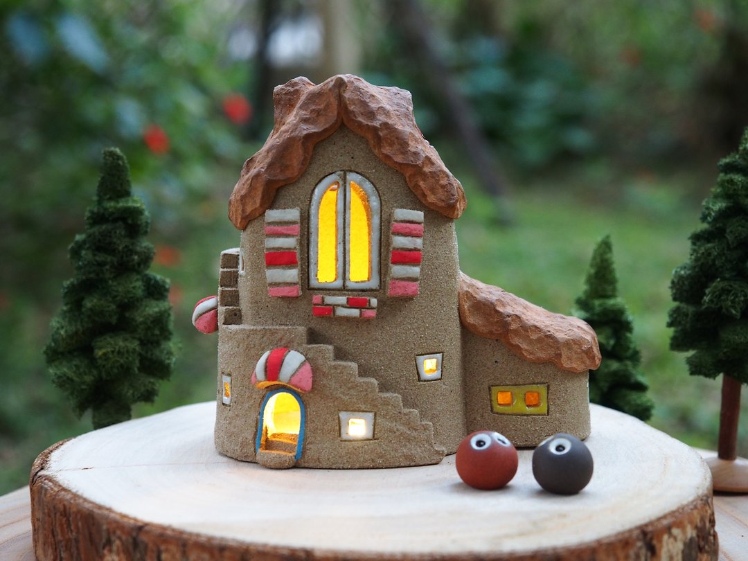 【灯屋 Lighted House】陶手作-可爱的家/不含木头猫头鹰配件 - 灯具/灯饰 - 陶 