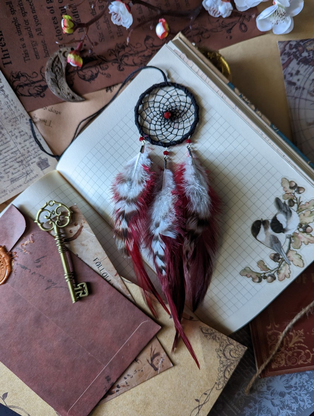 Small Black Red Dreamcatcher | Dream catcher for car ตาข่ายดักฝันสีแดง - 墙贴/壁贴 - 其他材质 红色