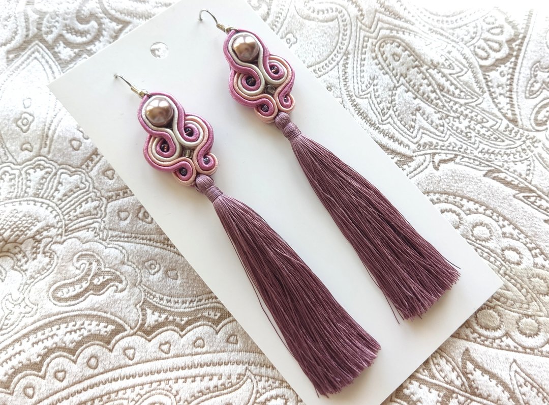 粉红色耳环流苏耳环 Long Pink Earrings Embroidered soutache Boho Earrings dangle - 耳环/耳夹 - 其他材质 粉红色