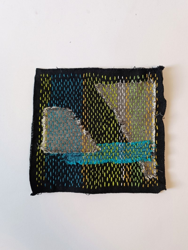 采用回收的黑色牛仔布手工缝制的硼硅酸盐补丁。 - 编织/刺绣/羊毛毡/裁缝 - 棉．麻 