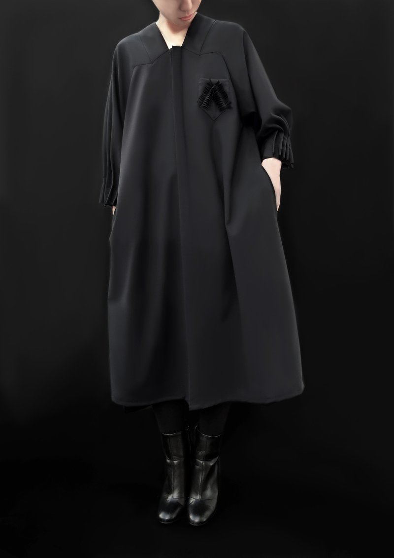 Origami Collar Puff Sleeves Dress/ 100% Virgin Wool /  Made in Japan - 洋装/连衣裙 - 羊毛 黑色