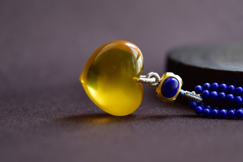 【一心】鸡油红天然琥珀金绞蜜俄料古典大气心形吊坠项链 - 项链 - 宝石 黄色