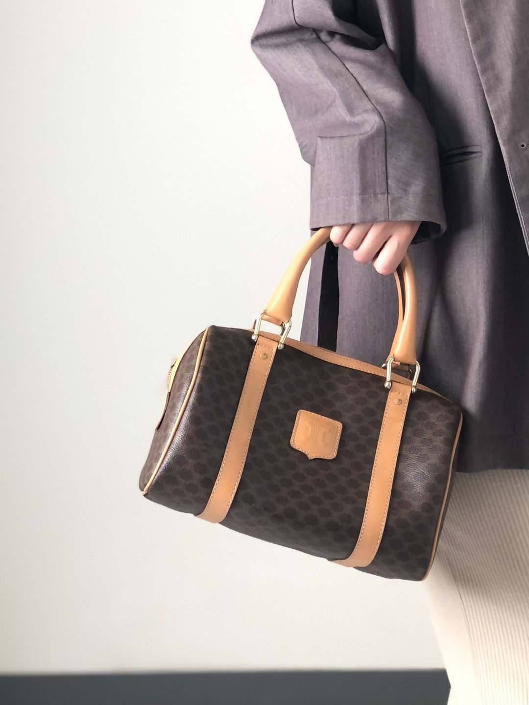 【日本直送，名牌包装】CELINE Macadam 手提包棕Blason 压花 PVC 皮革迷你波士顿 Keepall mvb5z3 - 手提包/手提袋 - 真皮 咖啡色