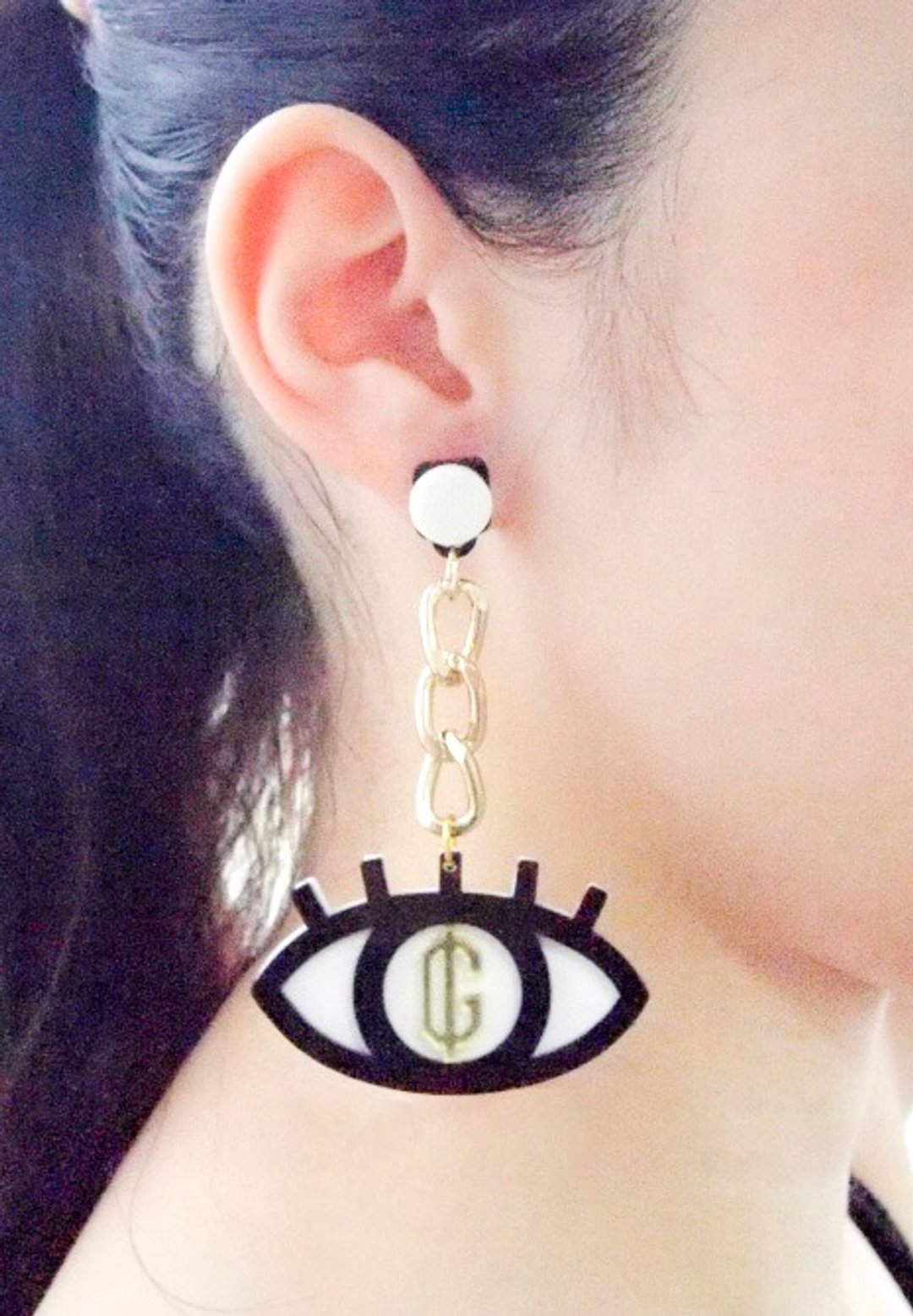Greed Eyes S Chain Earring - 耳环/耳夹 - 压克力 金色