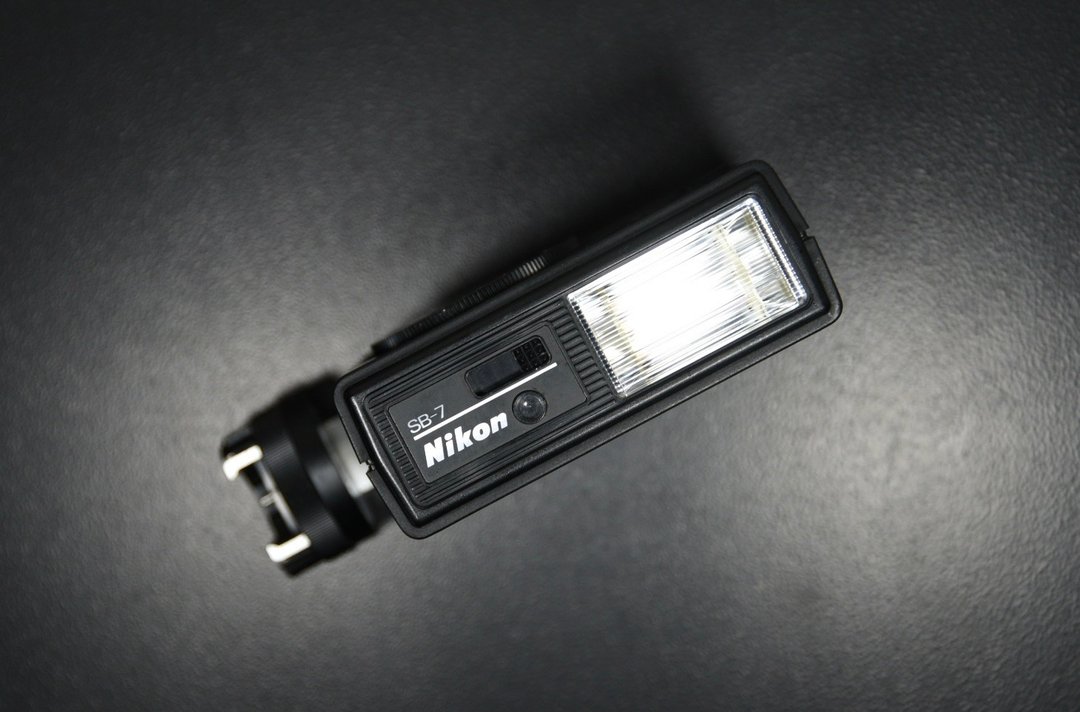 【经典古物】NIKON SPEEDLIGHT SB-7 sb7 尼康 闪光灯 Nikon F - 相机 - 其他材质 