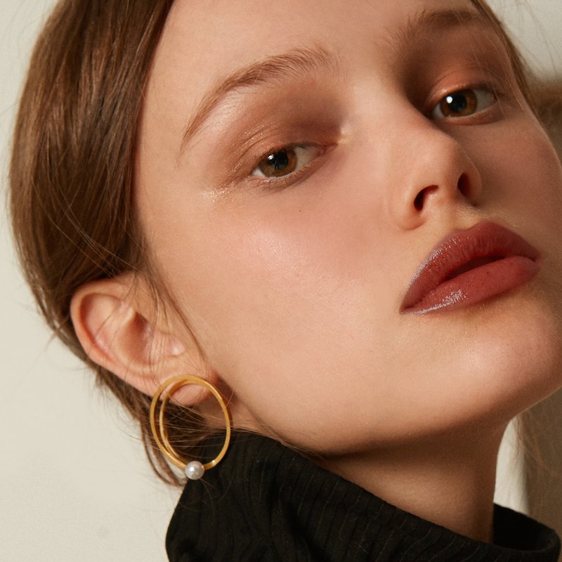 【Mell】红豆耳环 - 耳环/耳夹 - 其他金属 金色