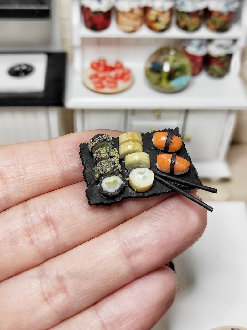 Japanese food - Realistic sushi and rolls for dollhouse - food for dolls - 玩偶/公仔 - 粘土 