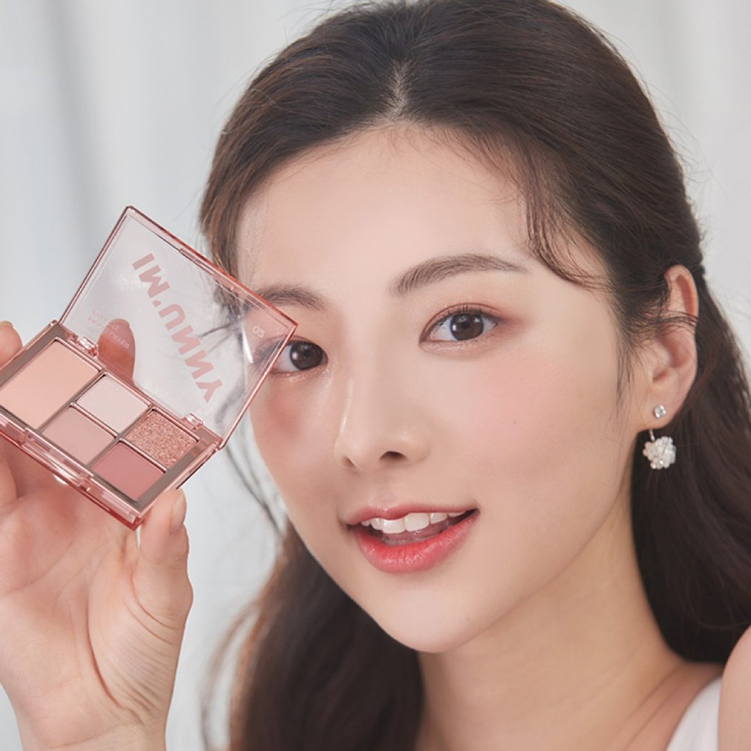 IM UNNY 情绪眼影盘5.5g - 眼/眉部彩妆 - 塑料 粉红色