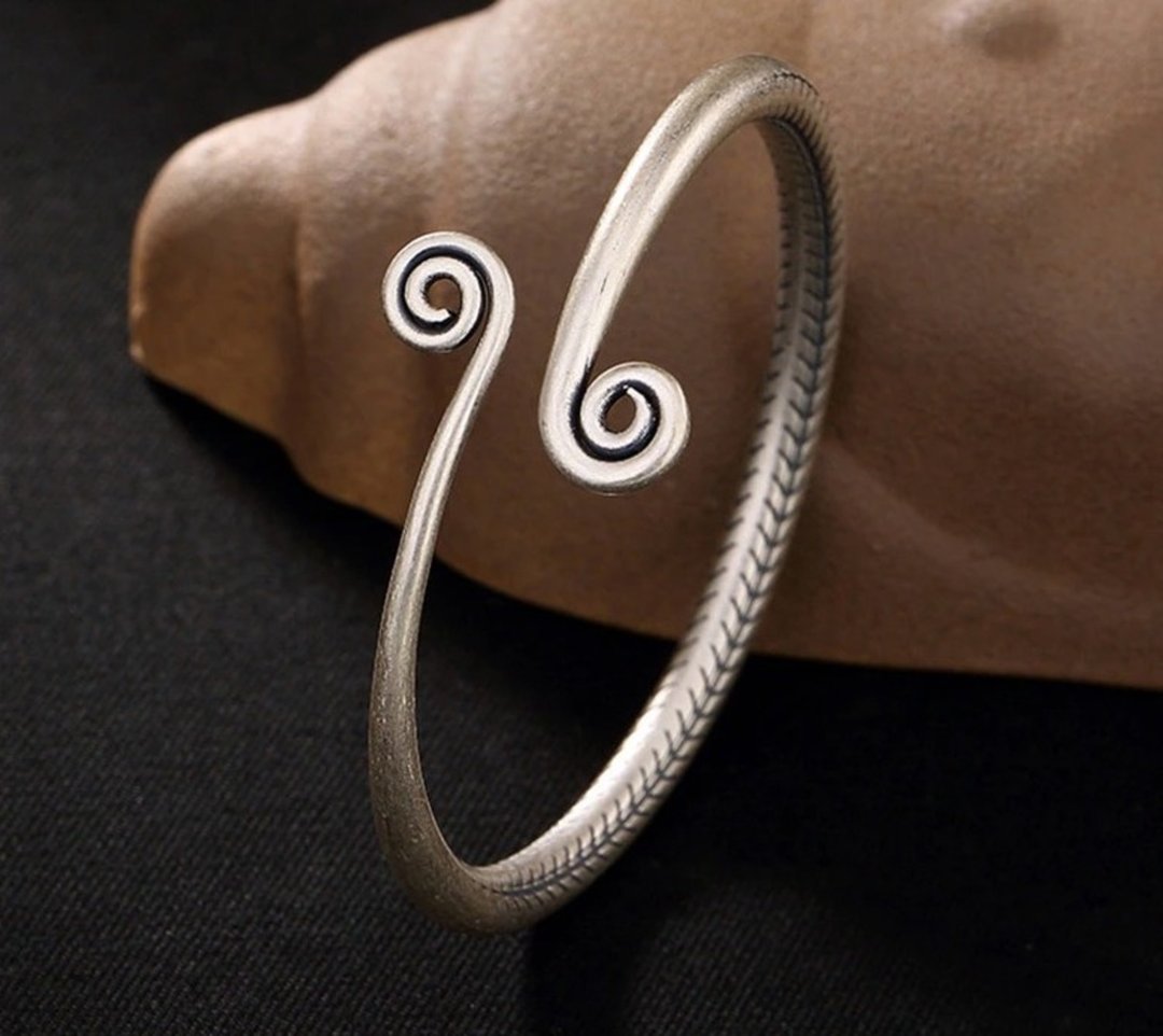 Real 990 Silver Fine Jewelry Neutral Vintage Engraving Snake Bone Bangle Carve - 手链/手环 - 纯银 银色