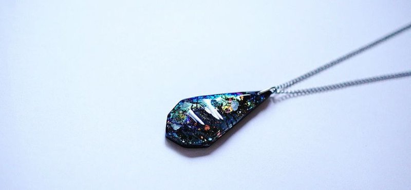 [Made to order] Meteor shower that glitters in the galaxy - 项链 - 玻璃 黑色