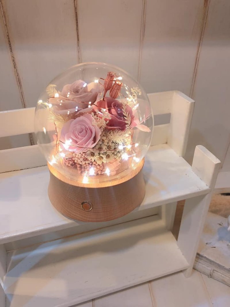 永生玫瑰水晶球夜灯/蓝牙喇叭/ - 干燥花/捧花 - 植物．花 