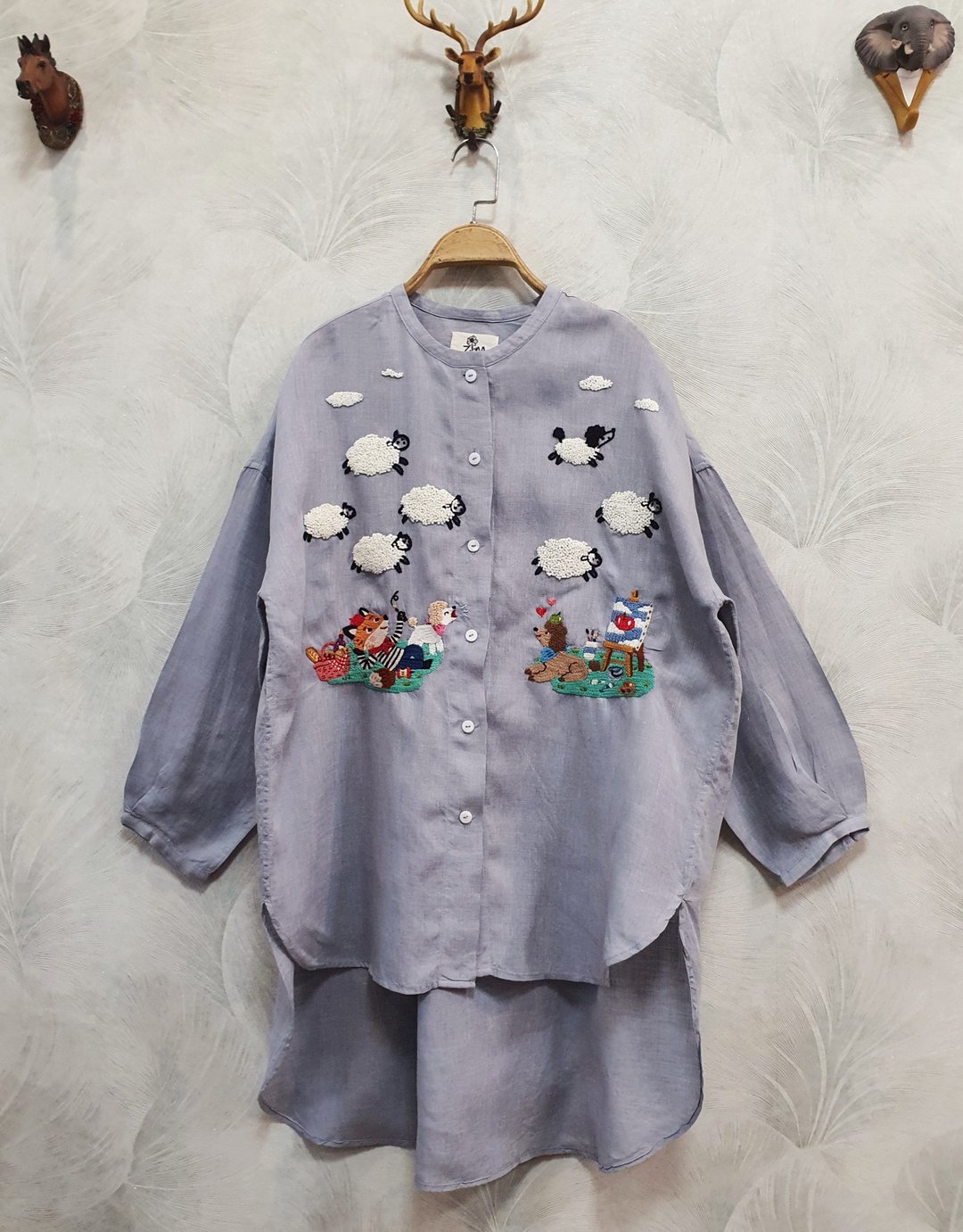 衬衫，手工刺绣，可爱图案，亚麻材质，狐狸、艺术家、绵羊、云朵，法国风格。 - 女装上衣 - 绣线 灰色