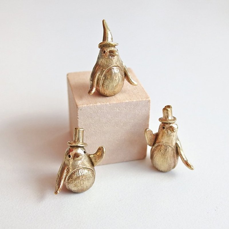 企鹅的魔术表演秀 /黄铜 小小偶 疗愈 摆饰 - 摆饰 - 铜/黄铜 金色