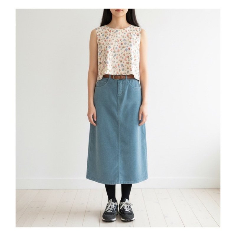 米白色碎花后绑带短版上衣 - 女装上衣 - 棉．麻 