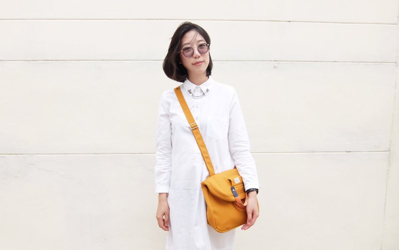 Mustard girl backpack : 3 ways bag : backpack, sling bag, handbag - 后背包/双肩包 - 棉．麻 黄色