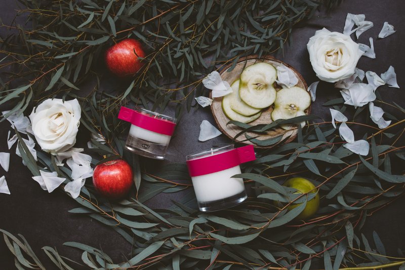 【居家香氛最强】天然大豆香氛蜡烛 精油按摩蜡烛-甜美花香调 - 蜡烛/烛台 - 玻璃 粉红色