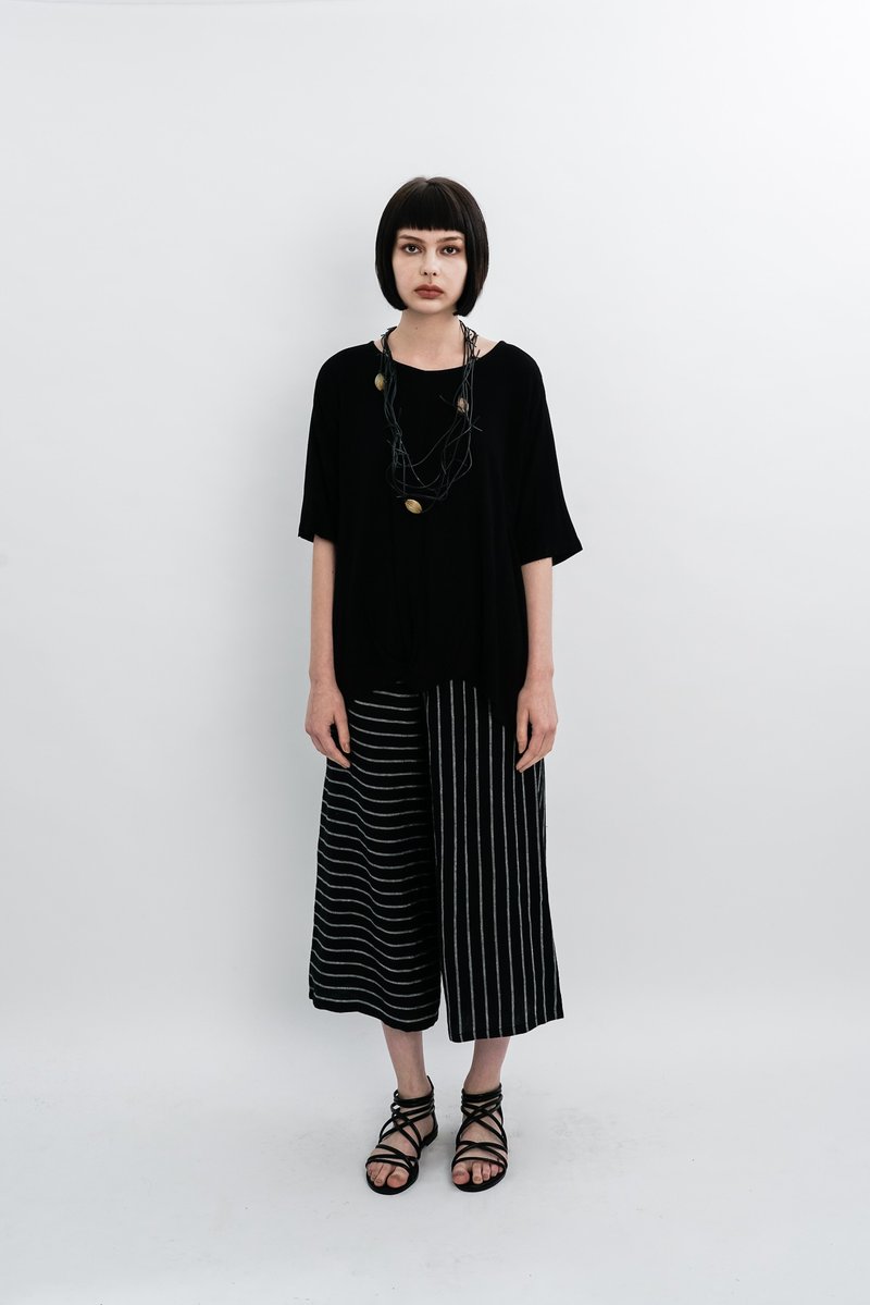 不对称条纹。黑色麻料长裤。春夏 | Ysanne - 女装长裤 - 亚麻 黑色