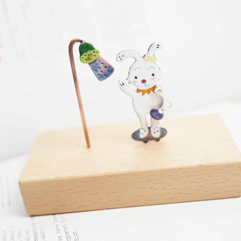 十二生肖珐琅饰品系列 爱洗澡的兔子摆饰 - 摆饰 - 珐琅 多色