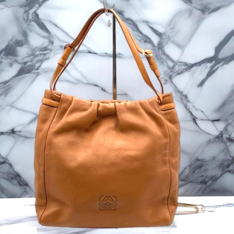 绝版中古 Loewe焦糖色压纹托特包 侧背包 皮革包 单肩包 古董二手 - 侧背包/斜挎包 - 真皮 咖啡色