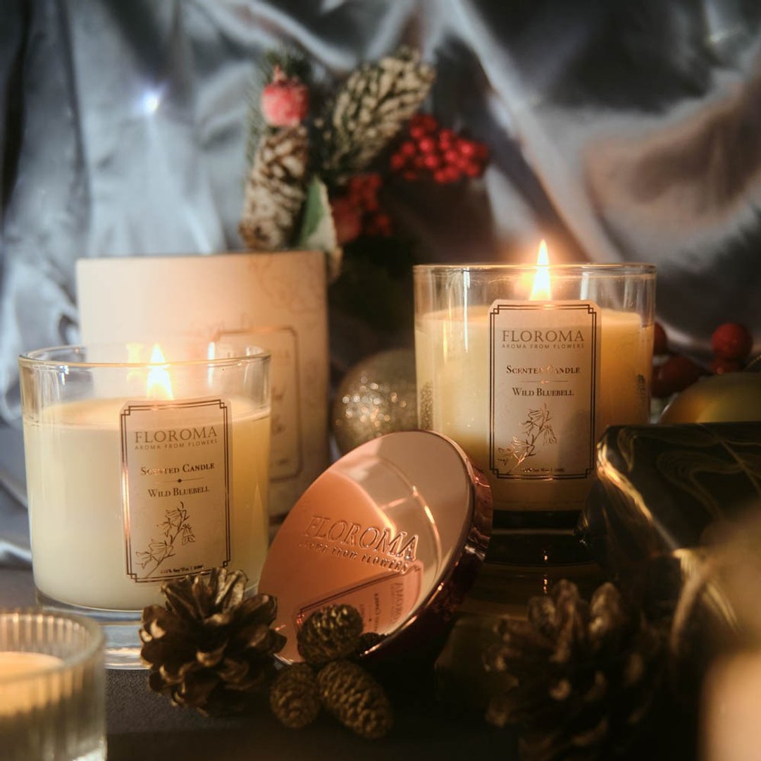 蓝风铃香薰蜡烛 Wild Bluebell Scented Candle - 蜡烛/烛台 - 其他材质 白色