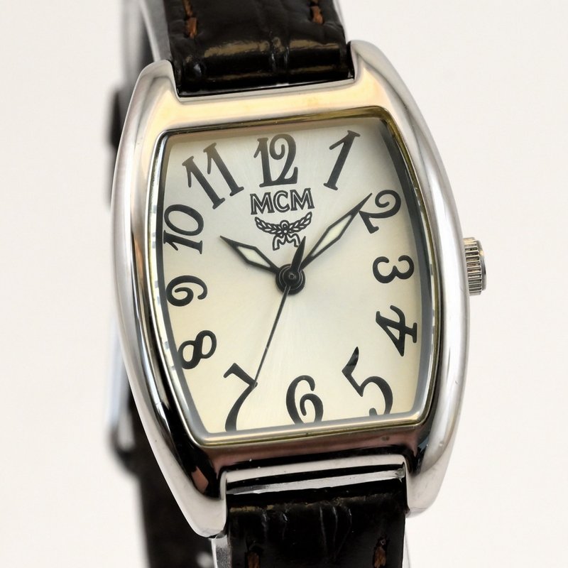 包邮 MCM 女士石英表酒桶形新电池更换指针夜光手表古董手表老式手表直接从日本发货 - 女表 - 不锈钢 银色