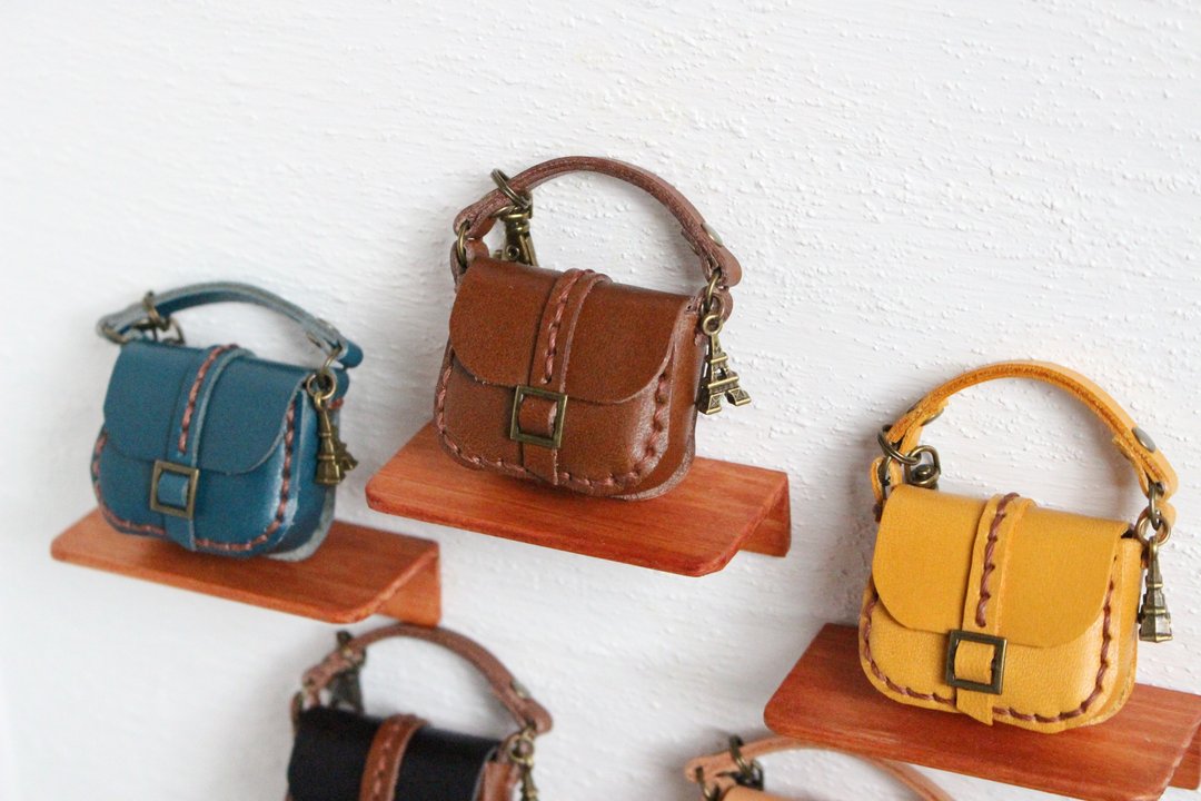 Genuine Leather Miniature Bag Charm with Lanyard Chocolate - 吊饰 - 真皮 咖啡色